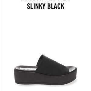 Steve Madden 90’s platform sandals